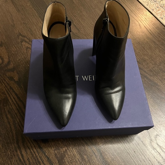 Stuart Weitzman black booties size 6.5 - Picture 2 of 4